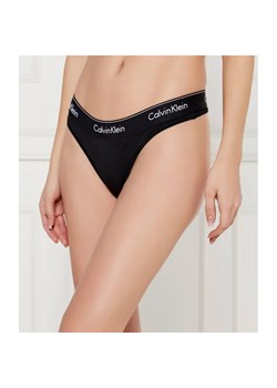 Calvin Klein Underwear Stringi ze sklepu Gomez Fashion Store w kategorii Majtki damskie - zdjęcie 185001108