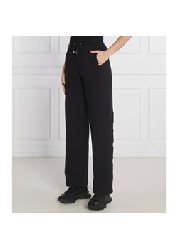 GCDS Spodnie dresowe | Regular Fit | high waist ze sklepu Gomez Fashion Store w kategorii Spodnie damskie - zdjęcie 185001845