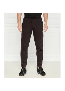 EA7 Spodnie dresowe | Regular Fit ze sklepu Gomez Fashion Store w kategorii Spodnie męskie - zdjęcie 185001945