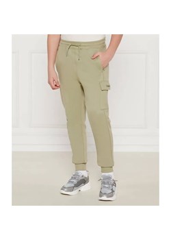 Calvin Klein Jeans Spodnie dresowe | Regular Fit ze sklepu Gomez Fashion Store w kategorii Spodnie chłopięce - zdjęcie 185002805