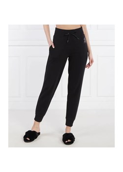 Emporio Armani Spodnie dresowe loungewear | Regular Fit ze sklepu Gomez Fashion Store w kategorii Spodnie damskie - zdjęcie 185003377