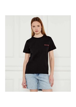 GUESS T-shirt AMERICAN | Regular Fit ze sklepu Gomez Fashion Store w kategorii Bluzki damskie - zdjęcie 185003528
