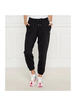 Guess Jeans Spodnie dresowe | Regular Fit ze sklepu Gomez Fashion Store w kategorii Spodnie damskie - zdjęcie 185004136