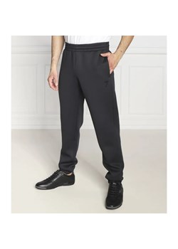 EA7 Spodnie dresowe | Regular Fit ze sklepu Gomez Fashion Store w kategorii Spodnie męskie - zdjęcie 185004407