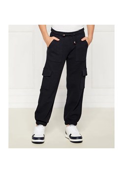 Tommy Hilfiger Spodnie cargo | Regular Fit ze sklepu Gomez Fashion Store w kategorii Spodnie chłopięce - zdjęcie 185005609