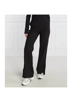 Calvin Klein Jeans Spodnie | Regular Fit ze sklepu Gomez Fashion Store w kategorii Spodnie damskie - zdjęcie 185006258