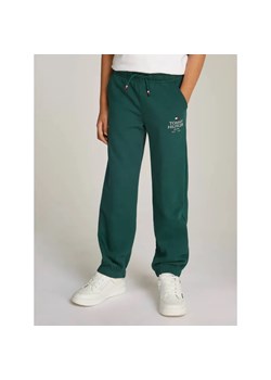 Tommy Hilfiger Spodnie dresowe | Regular Fit ze sklepu Gomez Fashion Store w kategorii Spodnie chłopięce - zdjęcie 185006456