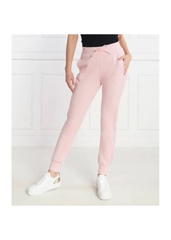 GUESS ACTIVE Spodnie dresowe | Regular Fit ze sklepu Gomez Fashion Store w kategorii Spodnie damskie - zdjęcie 185006608