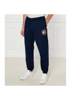 Tommy Jeans Spodnie dresowe PREP EXPLORER | Loose fit ze sklepu Gomez Fashion Store w kategorii Spodnie męskie - zdjęcie 185007025