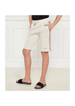 GUESS ACTIVE Szorty | Regular Fit ze sklepu Gomez Fashion Store w kategorii Spodenki chłopięce - zdjęcie 185007625