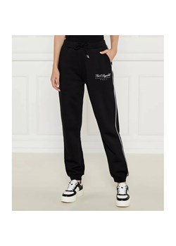 Karl Lagerfeld Spodnie dresowe Hotel | Regular Fit ze sklepu Gomez Fashion Store w kategorii Spodnie damskie - zdjęcie 185008436