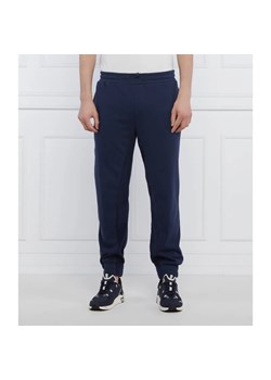 GUESS ACTIVE Spodnie dresowe MITCHELL | Regular Fit ze sklepu Gomez Fashion Store w kategorii Spodnie męskie - zdjęcie 185009356