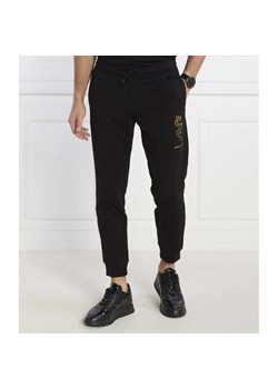 Armani Exchange Spodnie dresowe | Regular Fit ze sklepu Gomez Fashion Store w kategorii Spodnie męskie - zdjęcie 185011326