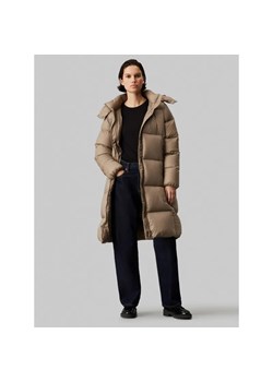 Calvin Klein Jeans Puchowa kurtka | Regular Fit ze sklepu Gomez Fashion Store w kategorii Kurtki damskie - zdjęcie 185013915