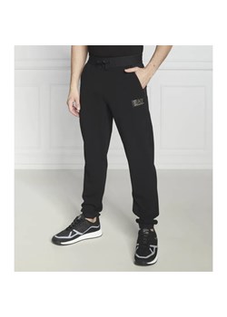 EA7 Spodnie dresowe | Regular Fit ze sklepu Gomez Fashion Store w kategorii Spodnie męskie - zdjęcie 185014666