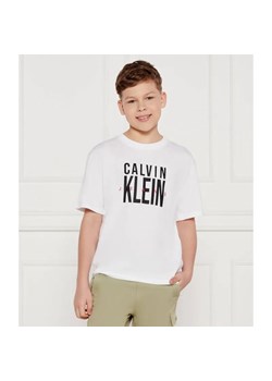 Calvin Klein Jeans T-shirt | Regular Fit ze sklepu Gomez Fashion Store w kategorii T-shirty chłopięce - zdjęcie 185015086