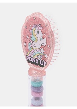 Sinsay - Szczotka z gumkami do włosów w rączce My Little Pony - wielobarwny - id: 8719P-MLC - marki Sinsay - 185020967 Sinsay - Szczotka z gumkami do włosów w rączce My Little Pony - wielobarwny ze sklepu Sinsay w kategorii Akcesoria dziecięce - zdjęcie 185020967