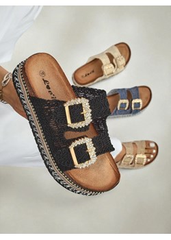 Royalfashion Klapki damskie z klamerkami z cyrkonii GlamCork ze sklepu royalfashion.pl w kategorii Klapki damskie - zdjęcie 185041829