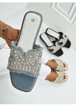 Royalfashion Klapki damskie z cyrkoniami CrystalEase ze sklepu royalfashion.pl w kategorii Klapki damskie - zdjęcie 185041919
