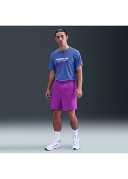 Męskie spodenki do biegania 2 w 1 Dri-FIT Nike Challenger 18 cm - Fiolet ze sklepu Nike poland w kategorii Spodenki męskie - zdjęcie 185055806