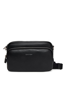 Calvin Klein Saszetka Raised Camera Bag LV04D3159G Czarny ze sklepu MODIVO w kategorii Torby męskie - zdjęcie 185056396