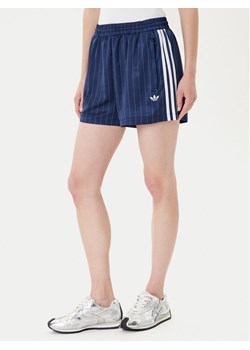 adidas Szorty sportowe Pin-stripe Satin KD2285 Granatowy Loose Fit ze sklepu MODIVO w kategorii Szorty - zdjęcie 185057638