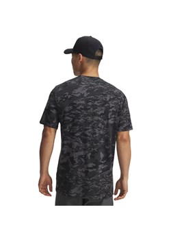 Męski t-shirt z nadrukiem moro Under Armour UA ABC Camo SS - szary ze sklepu Sportstylestory.com w kategorii T-shirty męskie - zdjęcie 185062455