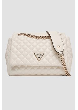 GUESS Biała kopertówka damska Everlee Convertible ze sklepu outfit.pl w kategorii Kopertówki - zdjęcie 185064068