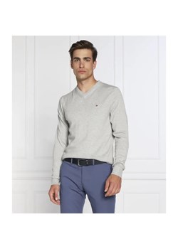 Tommy Hilfiger Sweter | Regular Fit | z dodatkiem kaszmiru ze sklepu Gomez Fashion Store w kategorii Swetry męskie - zdjęcie 185066119