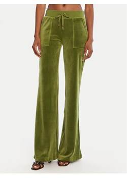 Juicy Couture Spodnie dresowe Layla JCSEBJ001G Zielony Regular Fit ze sklepu MODIVO w kategorii Spodnie damskie - zdjęcie 185066887