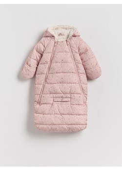 Reserved - Ocieplany śpiworek w kwiaty - brudny róż ze sklepu Reserved w kategorii Odzież dla niemowląt - zdjęcie 185071557