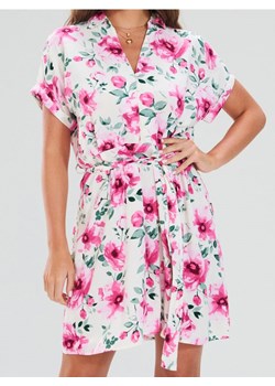 Sinsay - Wiskozowa sukienka mini w kwiatowy wzór - wielobarwny - id: 626FI-MLC - marki Sinsay - 185071849 Sinsay - Wiskozowa sukienka mini w kwiatowy wzór - wielobarwny ze sklepu Sinsay w kategorii Sukienki - zdjęcie 185071849