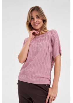 Sweter z krótkimi rękawami różowy ze sklepu Moodo.pl w kategorii Swetry damskie - zdjęcie 185082095