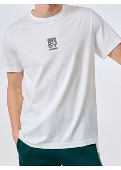 Sinsay - Koszulka z nadrukiem - kremowy ze sklepu Sinsay w kategorii T-shirty męskie - zdjęcie 185083729