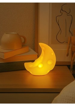 Sinsay - Lampka LED w kształcie księżyca - żółty - id: 912GM-11X - marki Sinsay - 185087178 Sinsay - Lampka LED w kształcie księżyca - żółty ze sklepu Sinsay w kategorii Pokój dziecięcy - zdjęcie 185087178