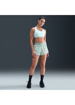 Damskie spodenki do biegania 2 w 1 ze średnim stanem i nadrukiem Dri-FIT Nike Swift - Zieleń ze sklepu Nike poland w kategorii Szorty - zdjęcie 185136988