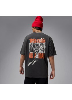 Męski oversizowy T-shirt z grafiką Jordan Brooklyn - Czerń ze sklepu Nike poland w kategorii T-shirty męskie - zdjęcie 185137027