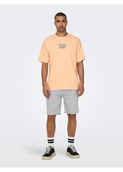 ONLY &amp; SONS Koszulka w kolorze pomarańczowym ze sklepu Limango Polska w kategorii T-shirty męskie - zdjęcie 185353245