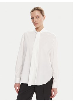 JOOP! Koszula 58 253B58Bernarda 30047570 Biały Loose Fit ze sklepu MODIVO w kategorii Koszule damskie - zdjęcie 185353735