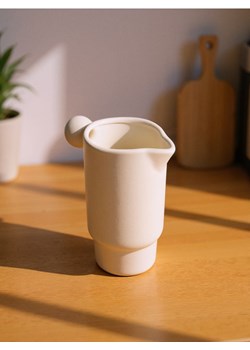 Sinsay - Ceramiczny wazon z okrągłym uchwytem - biały ze sklepu Sinsay w kategorii Wazony - zdjęcie 185355936