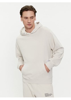 Replay Bluza M6702A.000.23650P Beżowy Regular Fit ze sklepu MODIVO w kategorii Bluzy męskie - zdjęcie 185362448