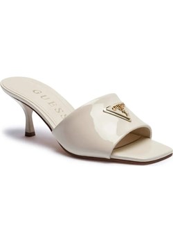 Guess Klapki NASSIR ze sklepu Gomez Fashion Store w kategorii Klapki damskie - zdjęcie 185378459
