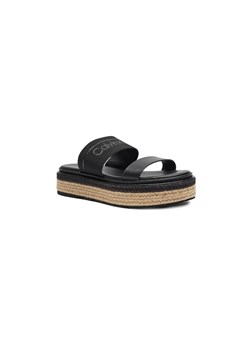 Calvin Klein Skórzane klapki ze sklepu Gomez Fashion Store w kategorii Klapki damskie - zdjęcie 185378515
