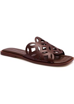 Marc Cain Skórzane klapki ze sklepu Gomez Fashion Store w kategorii Klapki damskie - zdjęcie 185378785