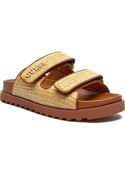 Guess Klapki FADELIZE ze sklepu Gomez Fashion Store w kategorii Klapki damskie - zdjęcie 185378959