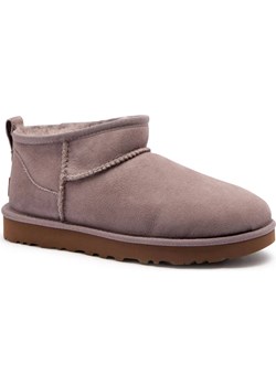 UGG Skórzane śniegowce CLASSIC ultra mini | z dodatkiem wełny ze sklepu Gomez Fashion Store w kategorii Śniegowce damskie - zdjęcie 185379099
