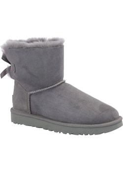UGG Skórzane śniegowce mini bailey bow II | z dodatkiem wełny ze sklepu Gomez Fashion Store w kategorii Śniegowce damskie - zdjęcie 185379179