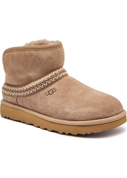 UGG Skórzane śniegowce CLASSIC MINI CRESCENT | z dodatkiem wełny ze sklepu Gomez Fashion Store w kategorii Śniegowce damskie - zdjęcie 185379216