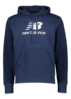 New Balance Bluza &quot;Essentials Stacked&quot; w kolorze granatowym ze sklepu Limango Polska w kategorii Bluzy męskie - zdjęcie 185387376