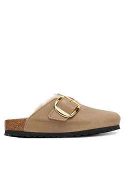 Klapki Birkenstock Boston Big Buckle Shearling 1030444 Brązowy ze sklepu eobuwie.pl w kategorii Klapki damskie - zdjęcie 185390275